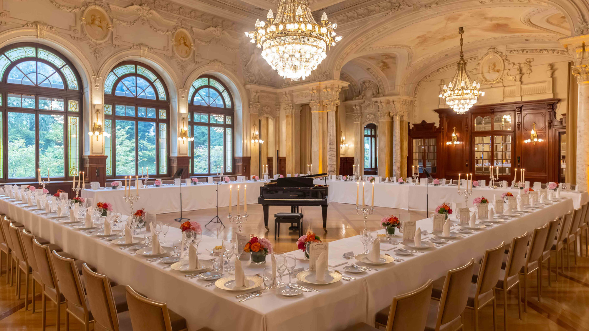 beau-rivage-palace-table-reception-elegante-33.jpg